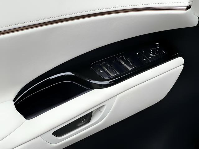 Lexus LM 2023 thumb 10