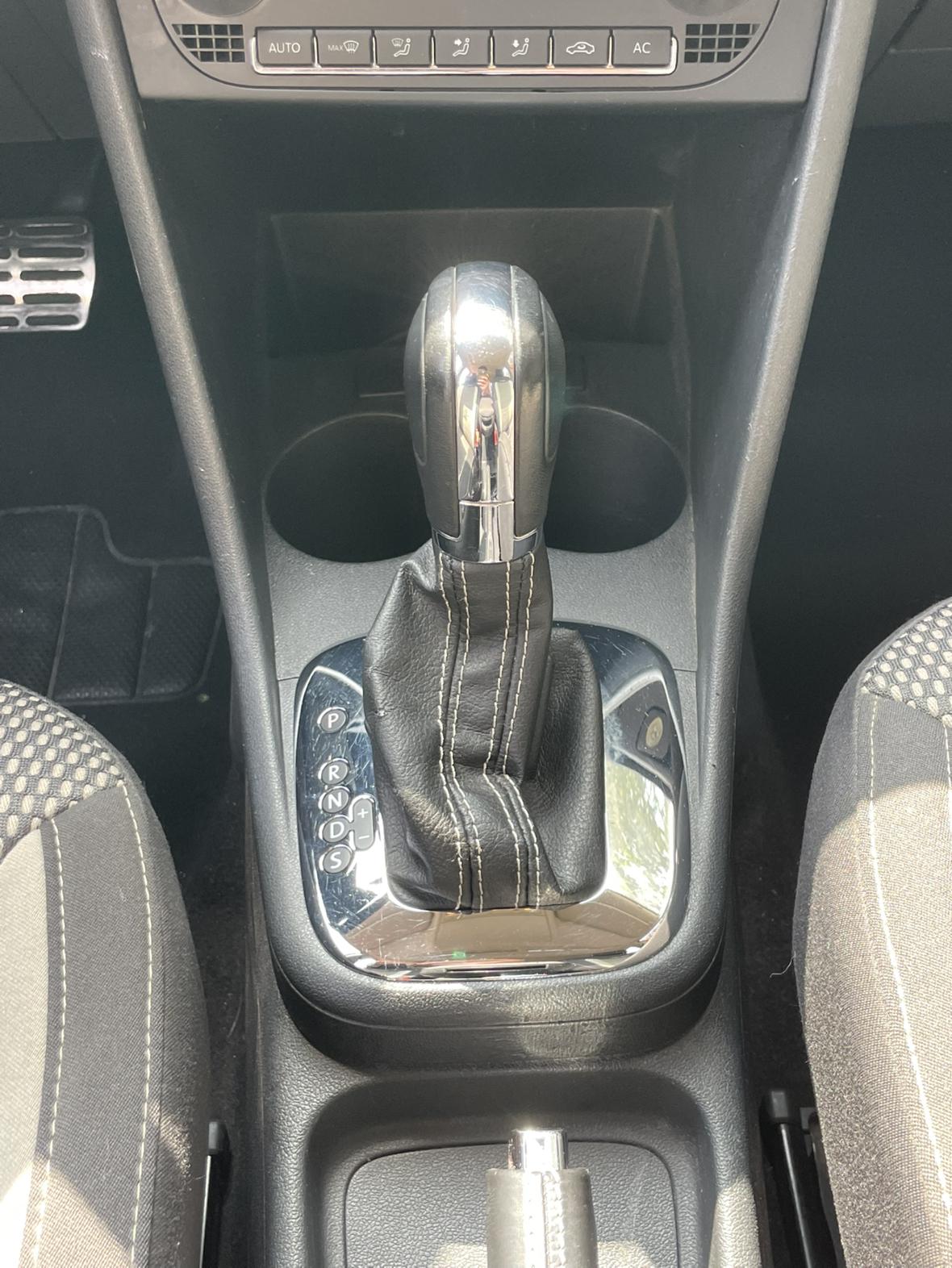 Volkswagen Polo 2013 thumb 7
