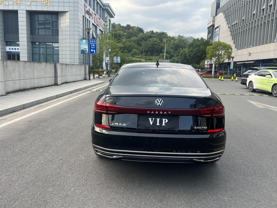 Volkswagen Passat 2025 thumb 10