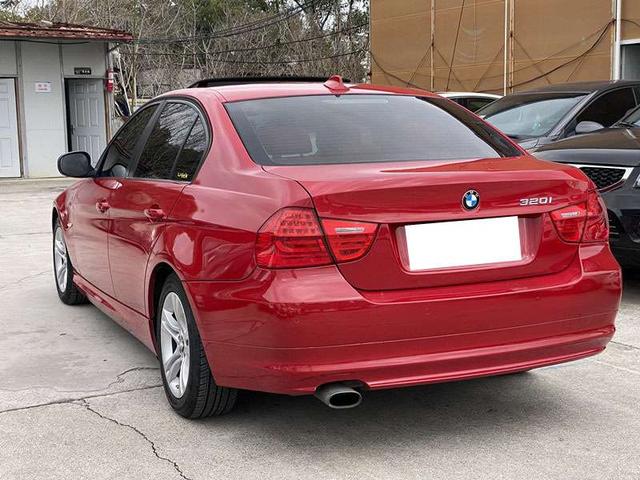 BMW 3 серии 2009 thumb 3