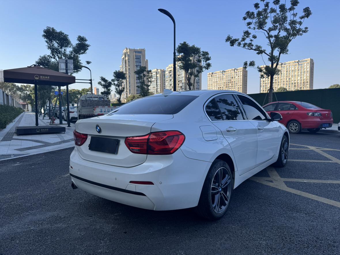 BMW 1 серии 2018 thumb 4