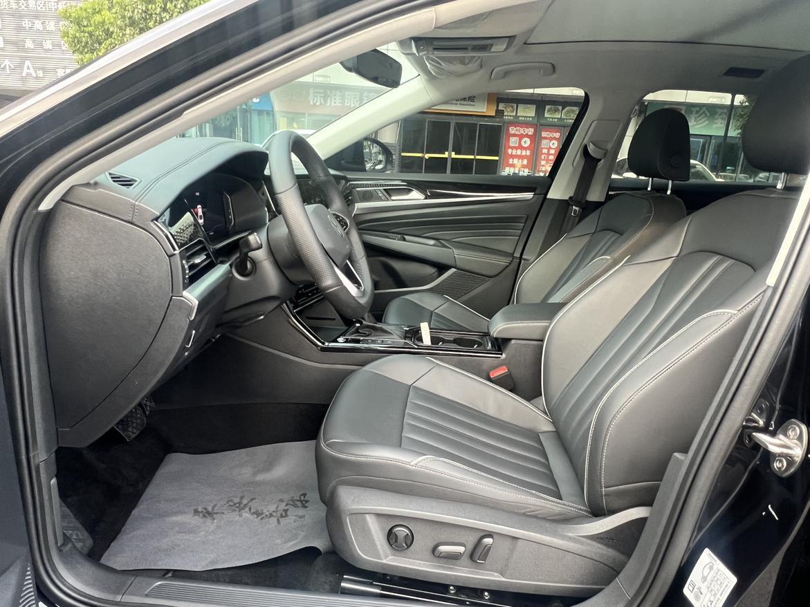 Volkswagen Passat 2025 thumb 7