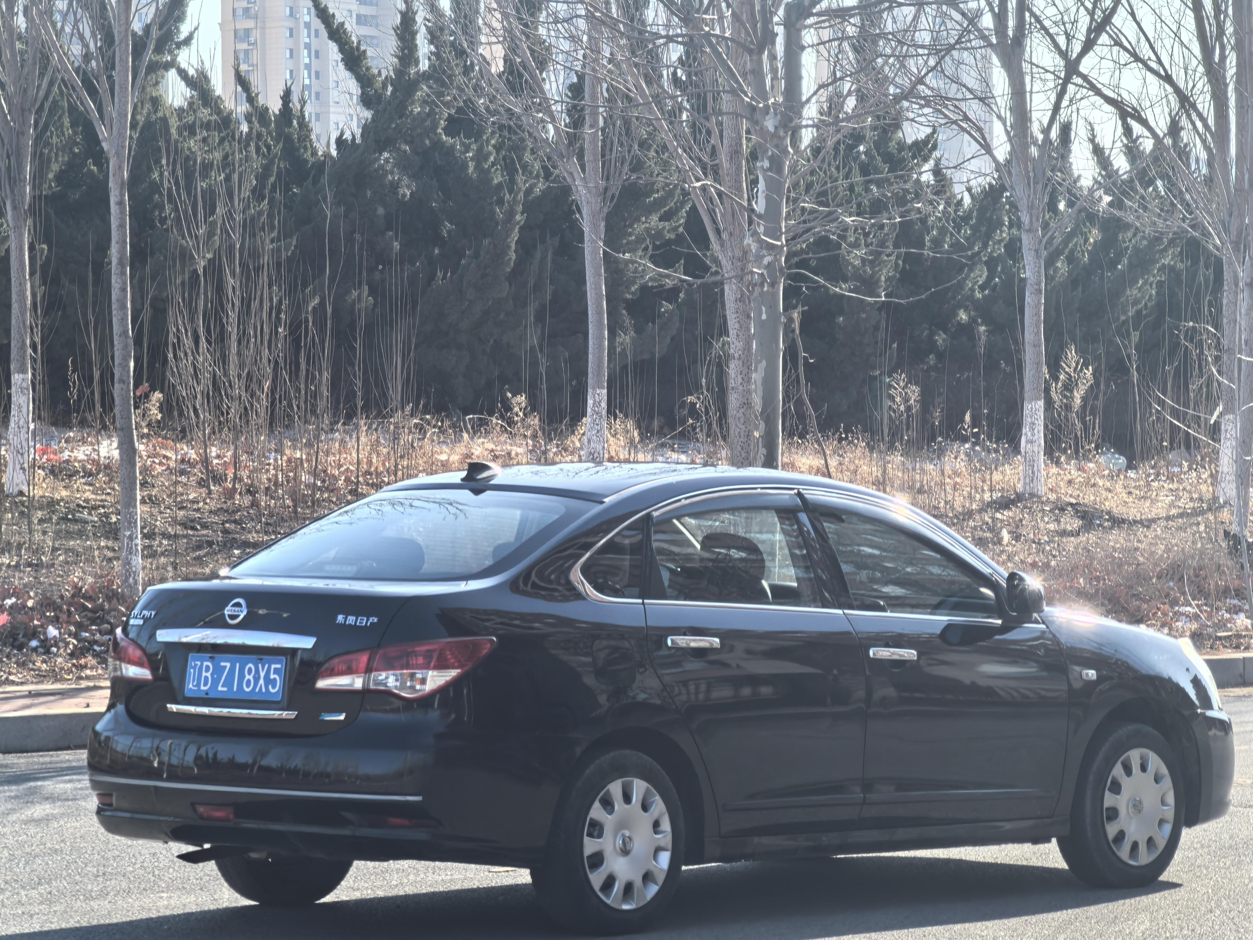 Nissan Sylphy 2016 thumb 4