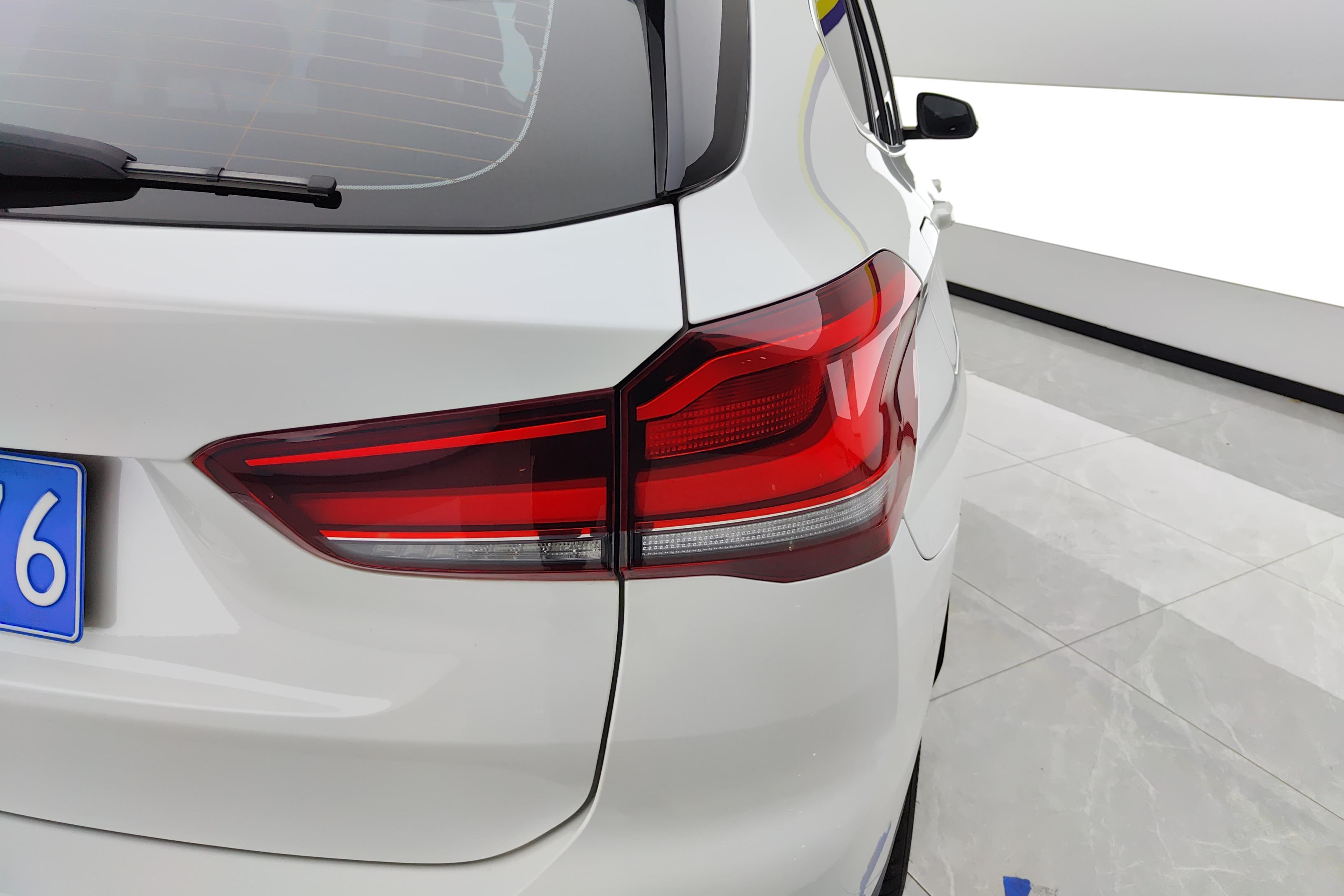 BMW X1 2021 thumb 6