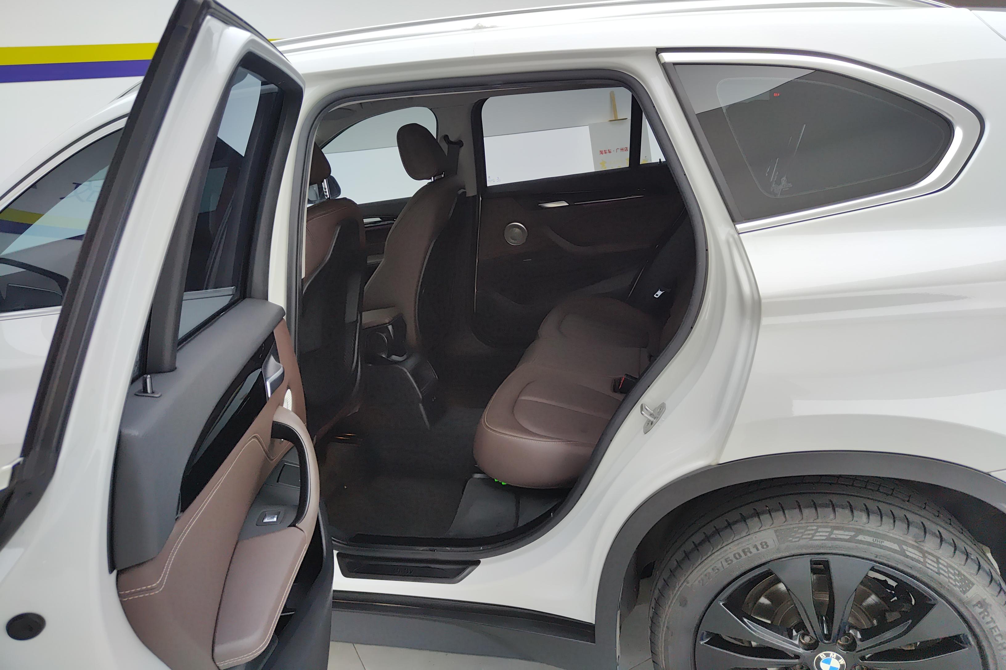 BMW X1 2021 thumb 11