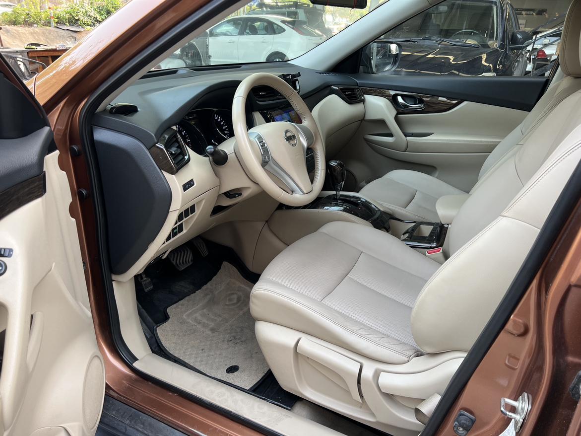 Nissan X-Trail 2015 thumb 6