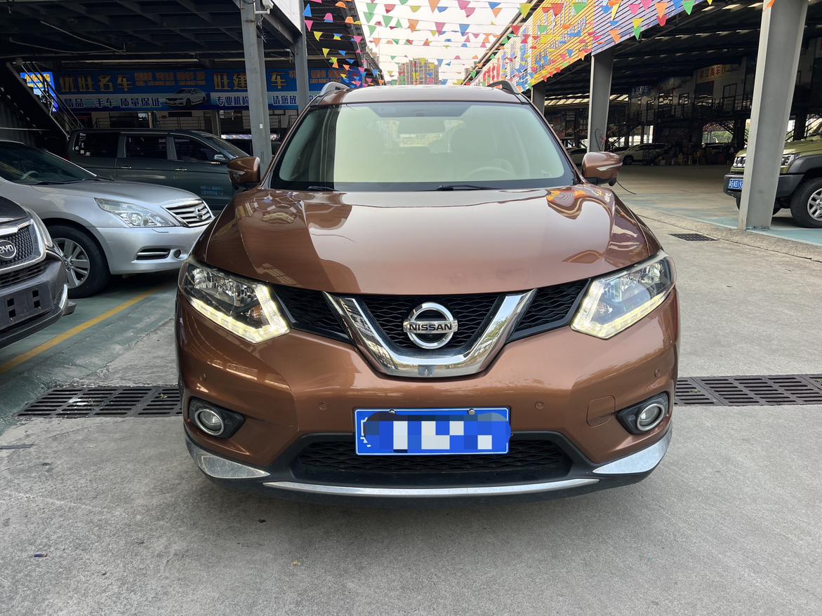 Nissan X-Trail 2015 thumb 9