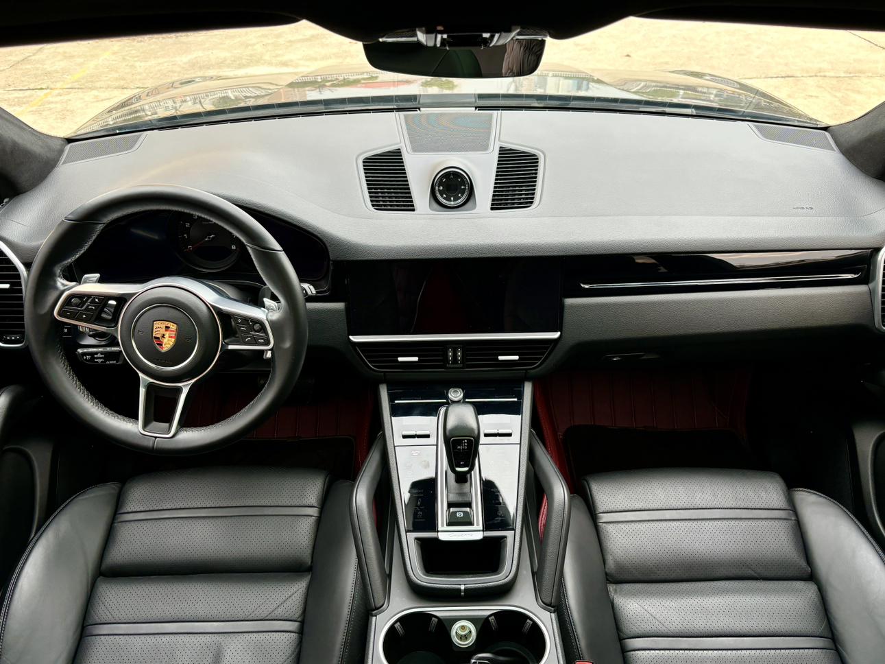 Porsche Cayenne 2018 thumb 5