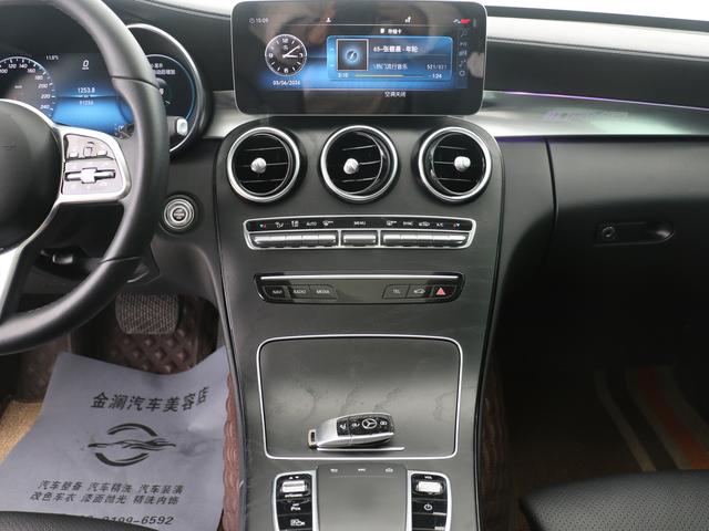 Mercedes-Benz C-Class 2019 thumb 4