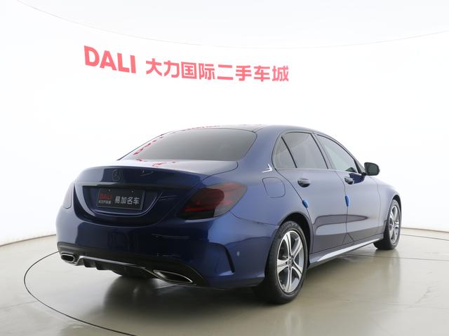 Mercedes-Benz C-Class 2019 thumb 11