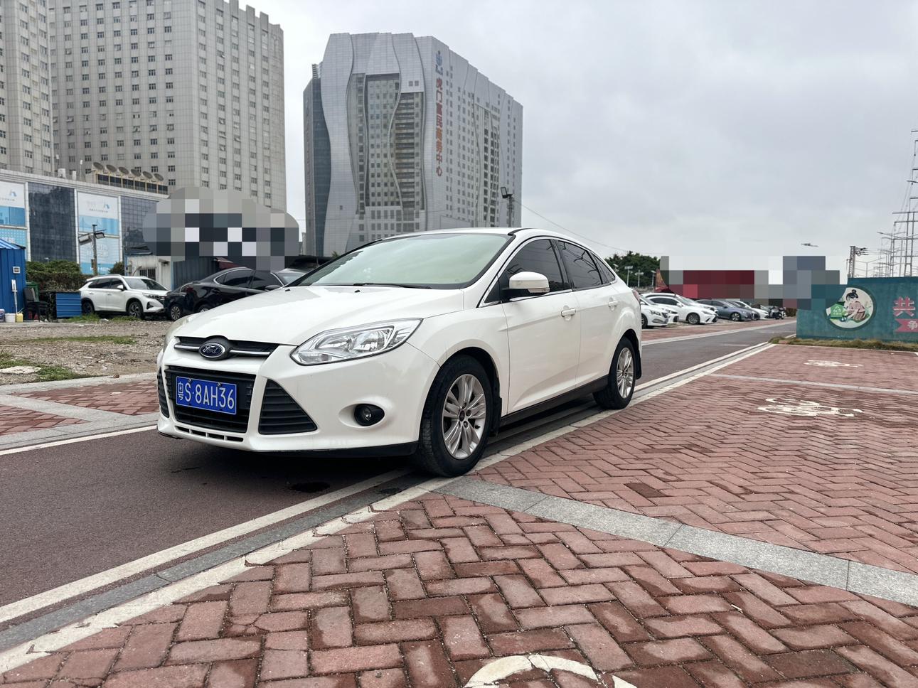 Ford Focus ST 2015 thumb 9