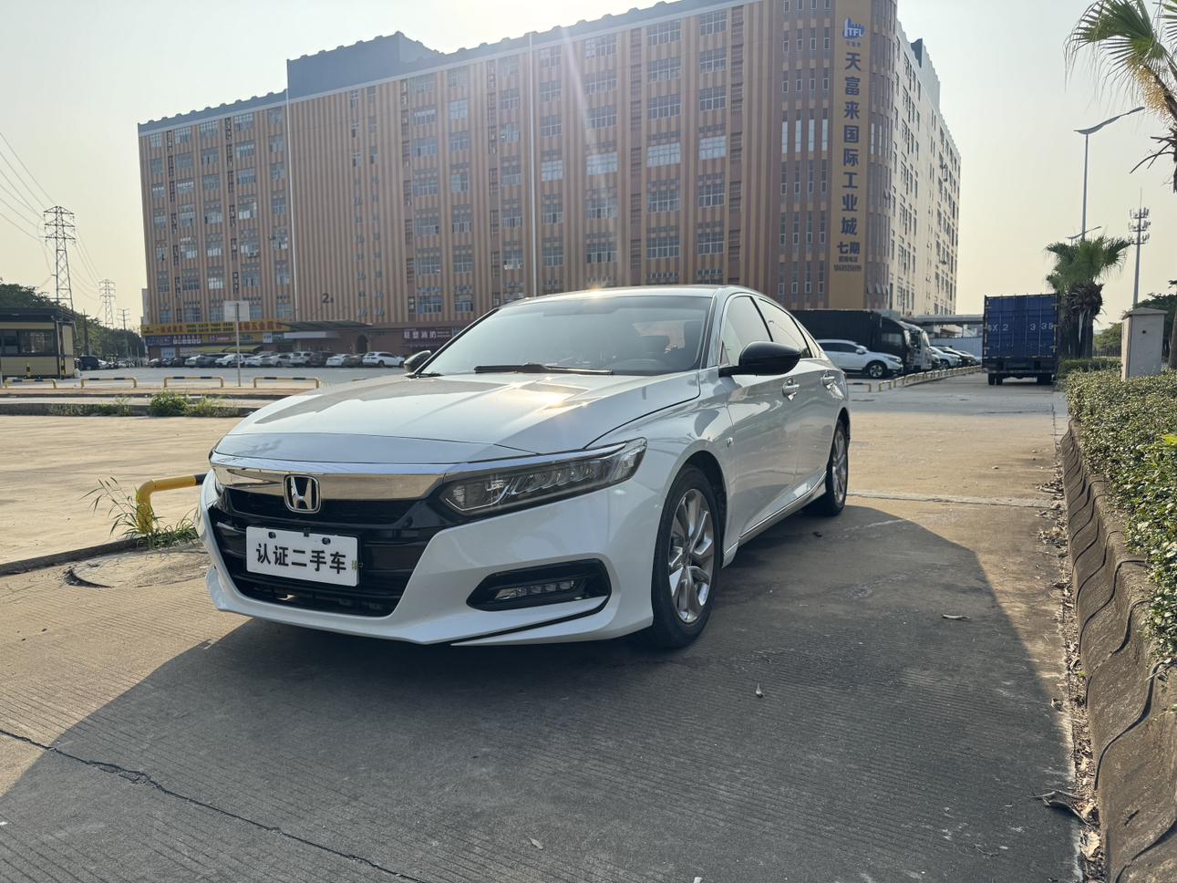 Honda Accord 2018 thumb 9