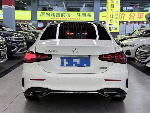Mercedes-Benz A-Class 2023 thumb 2