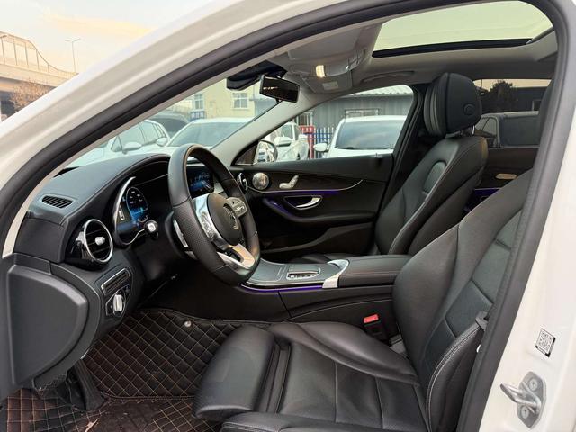 Mercedes-Benz C-Class 2021 thumb 2