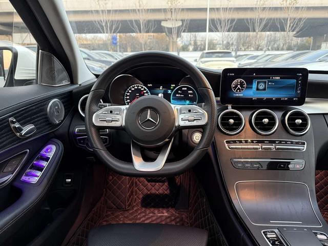 Mercedes-Benz C-Class 2021 thumb 4