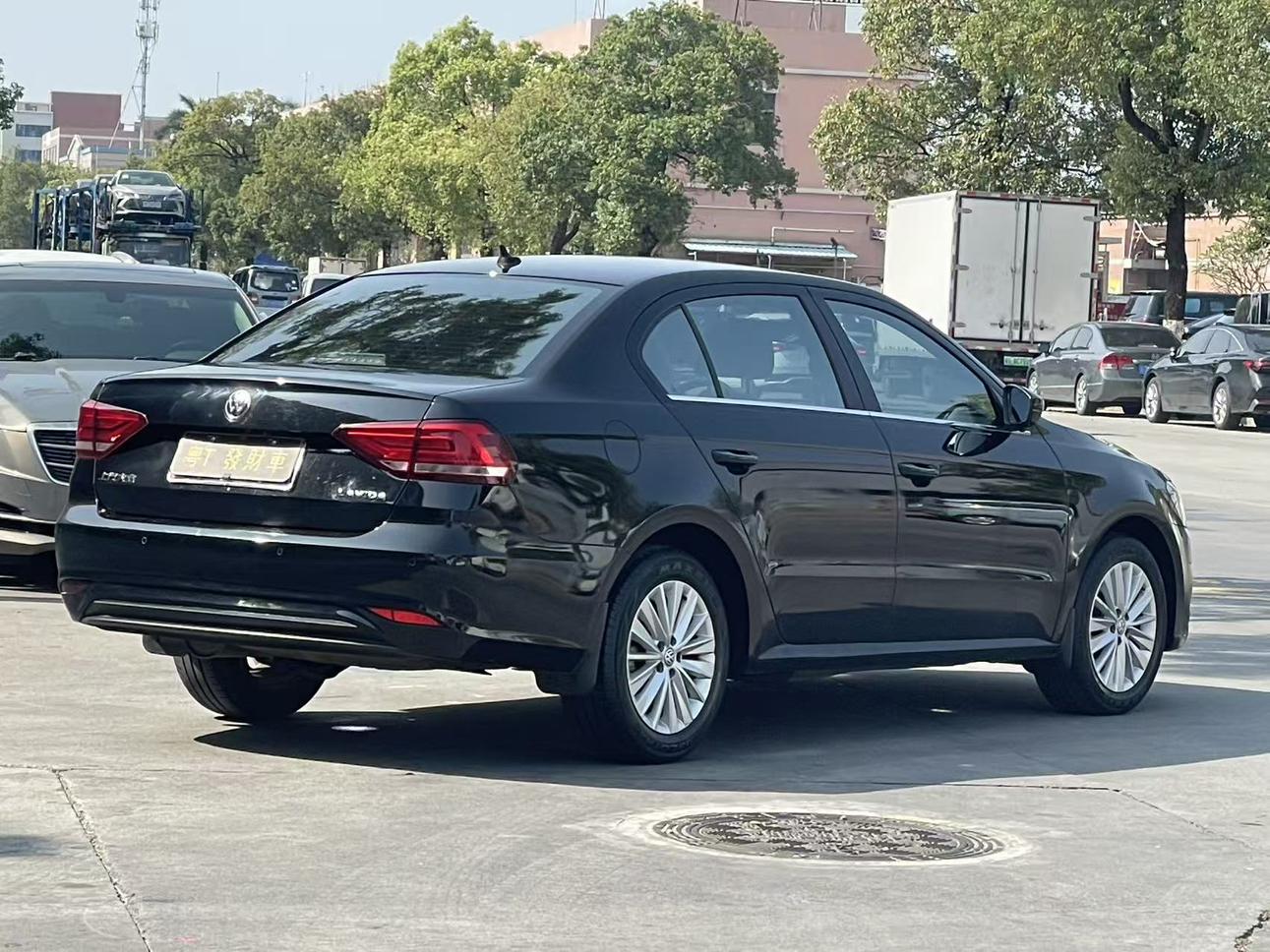Volkswagen Lavida XR 2021 thumb 4
