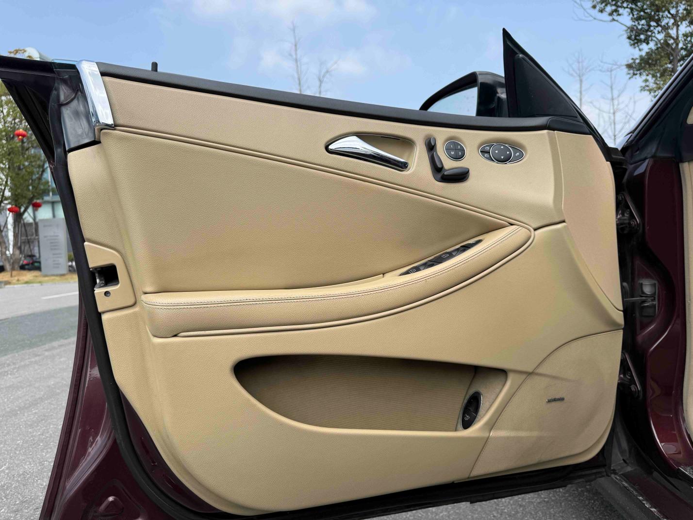 Mercedes-Benz CLS 2011 thumb 12