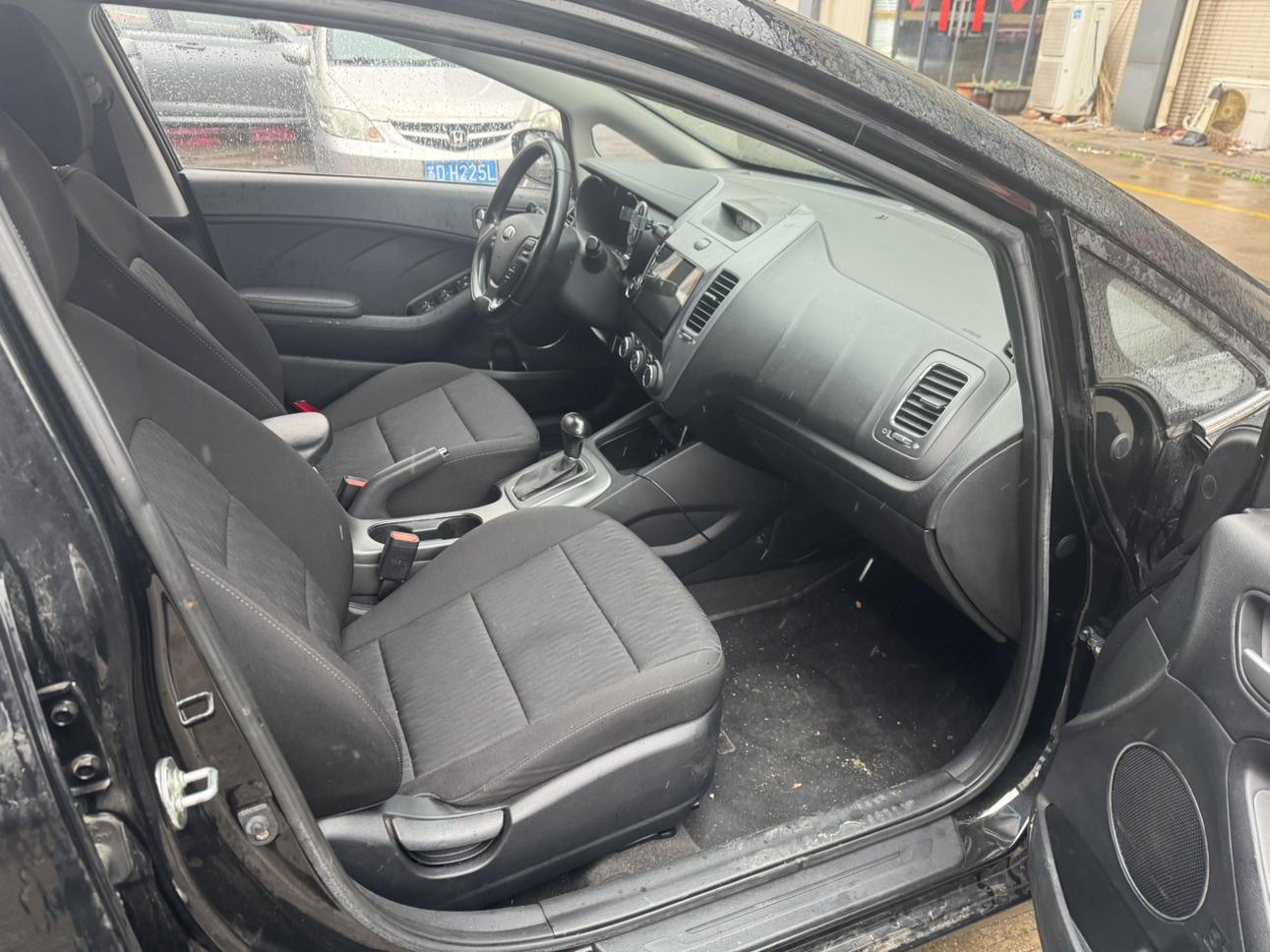Kia K3 2015 thumb 4