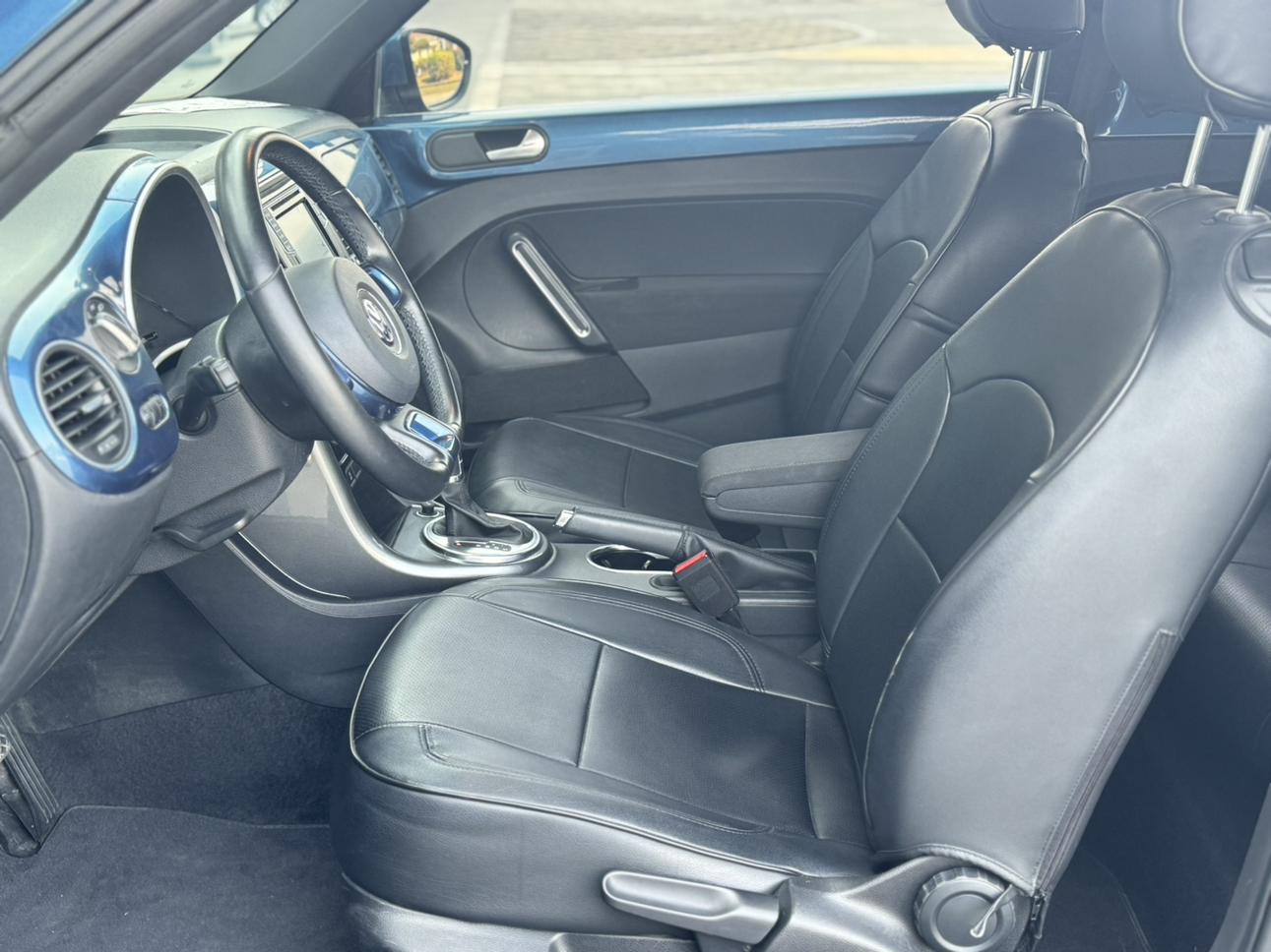 Volkswagen Beetle 2019 thumb 12