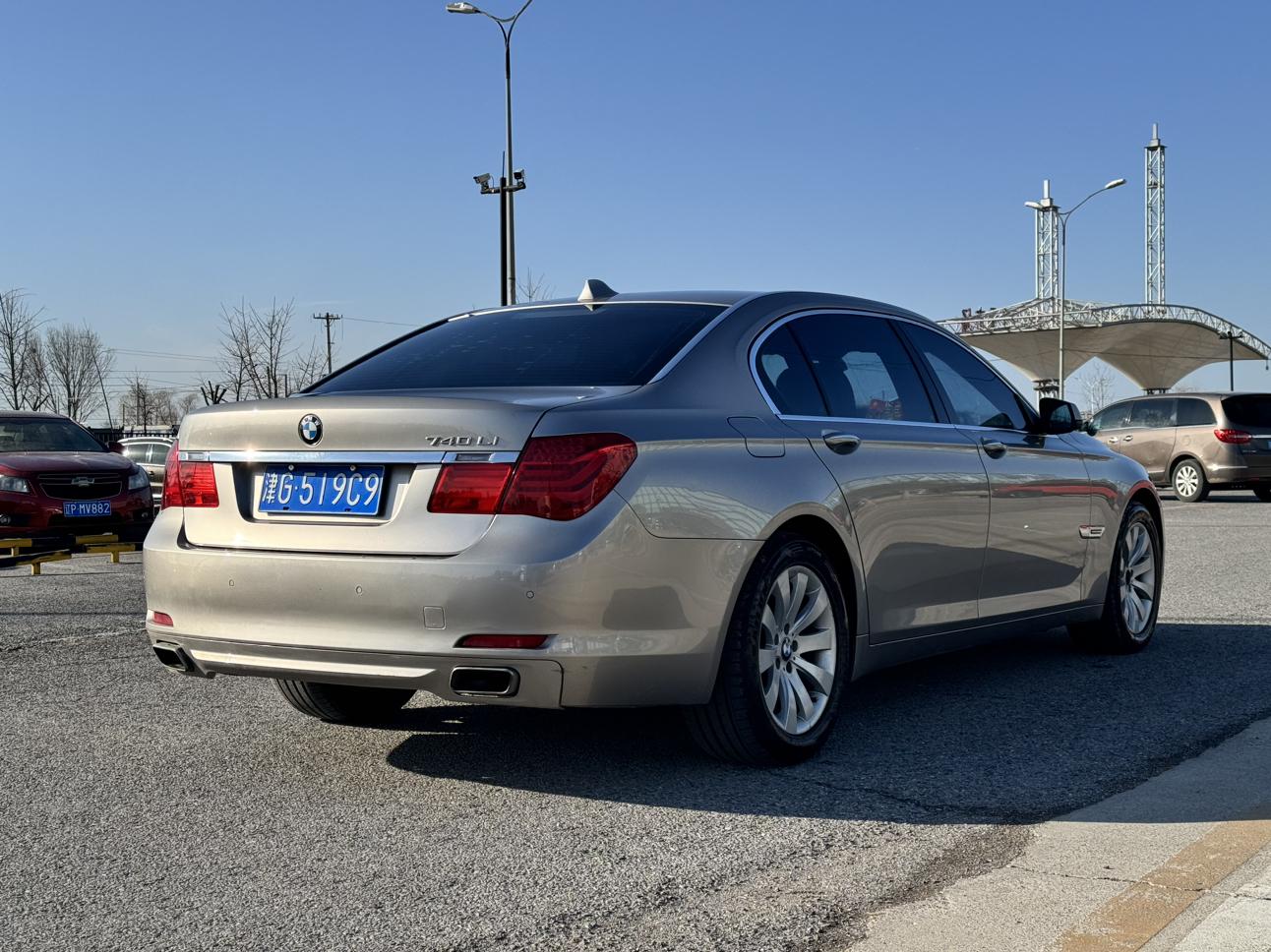 BMW 7 серии 2010 thumb 4
