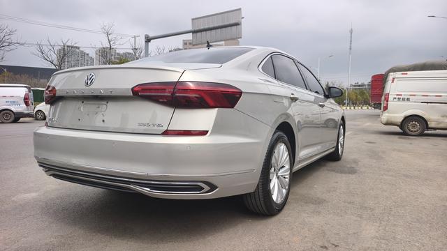 Volkswagen Passat 2019 thumb 4