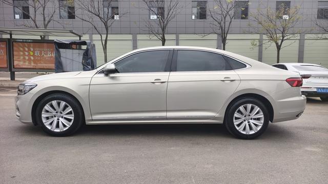 Volkswagen Passat 2019 thumb 5