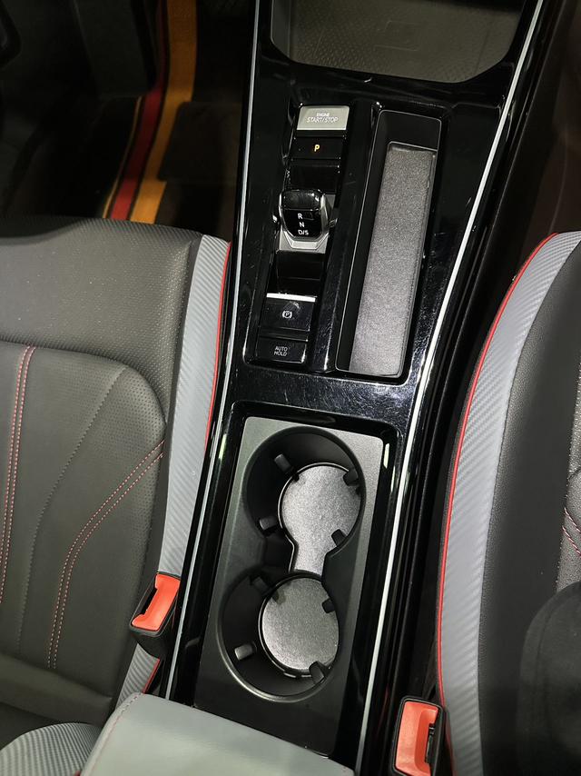 Volkswagen Lamando 2023 thumb 11