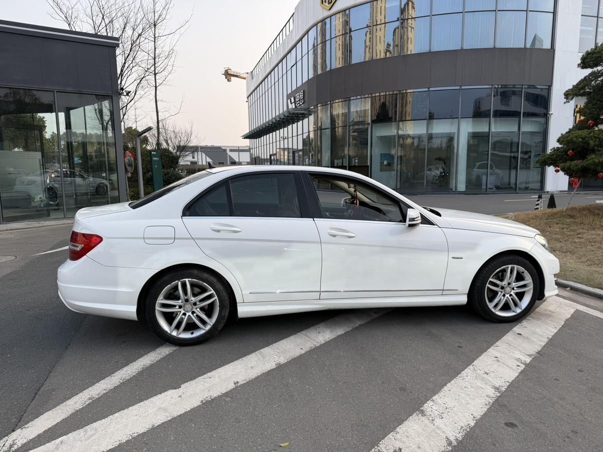 Mercedes-Benz C-Class 2014 thumb 4