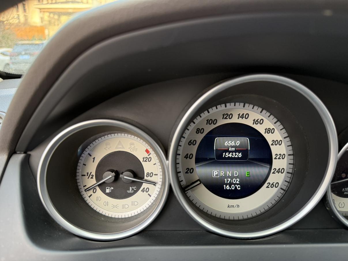 Mercedes-Benz C-Class 2014 thumb 10