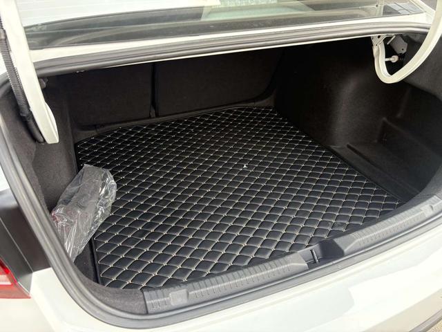 Volkswagen Lavida XR 2023 thumb 12