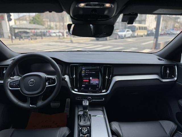Volvo S60 2021 thumb 5