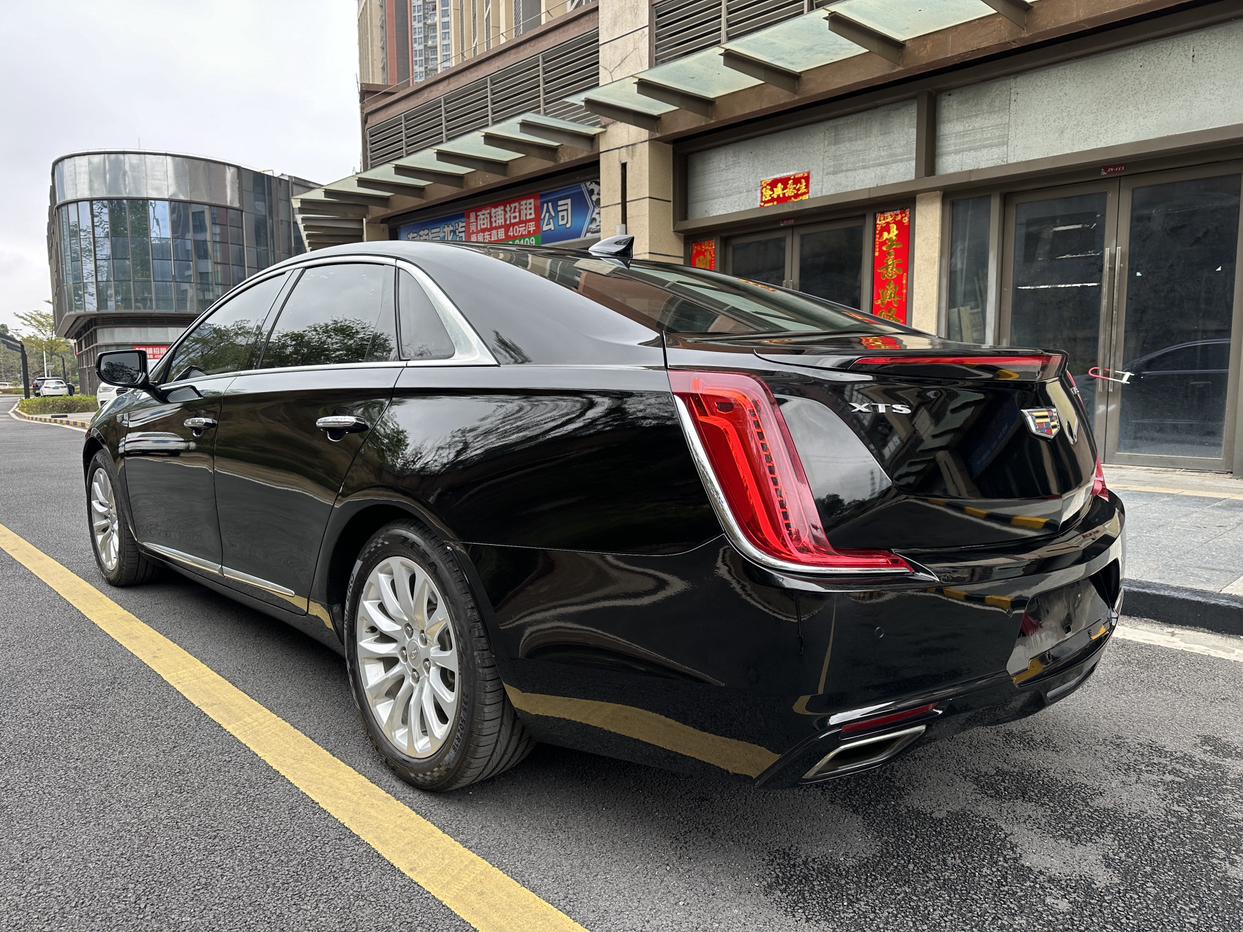 Cadillac XTS 2018 thumb 3