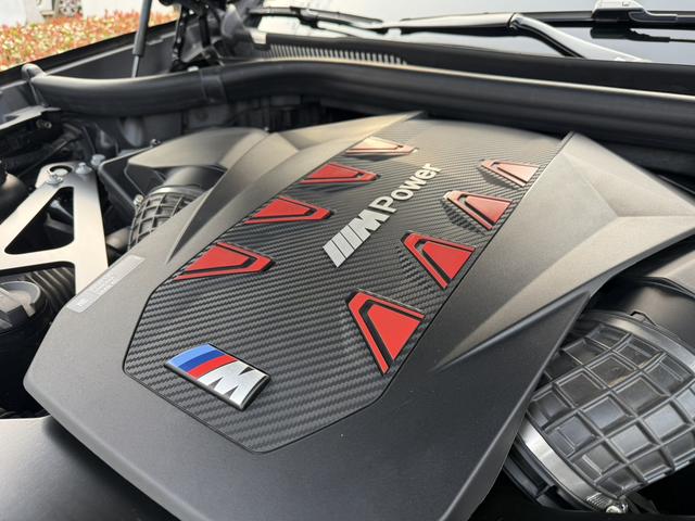 BMW X5 M 2023 thumb 2