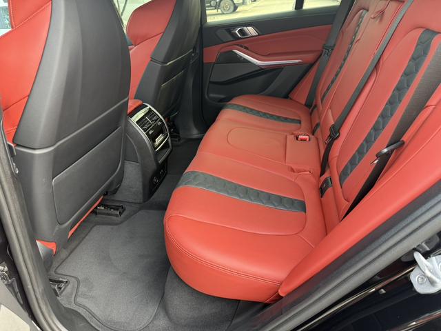 BMW X5 M 2023 thumb 10