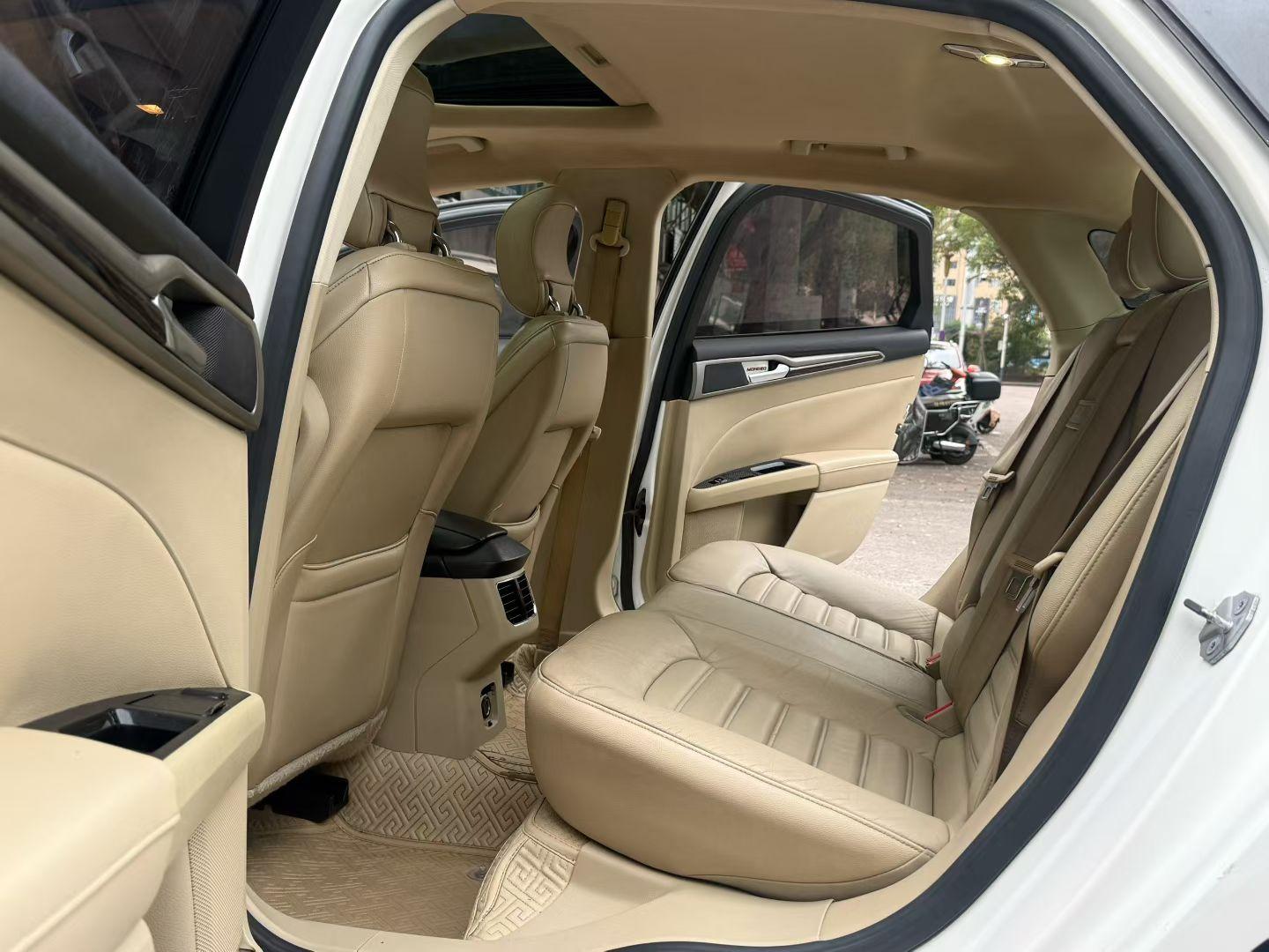 Ford Mondeo 2013 thumb 7