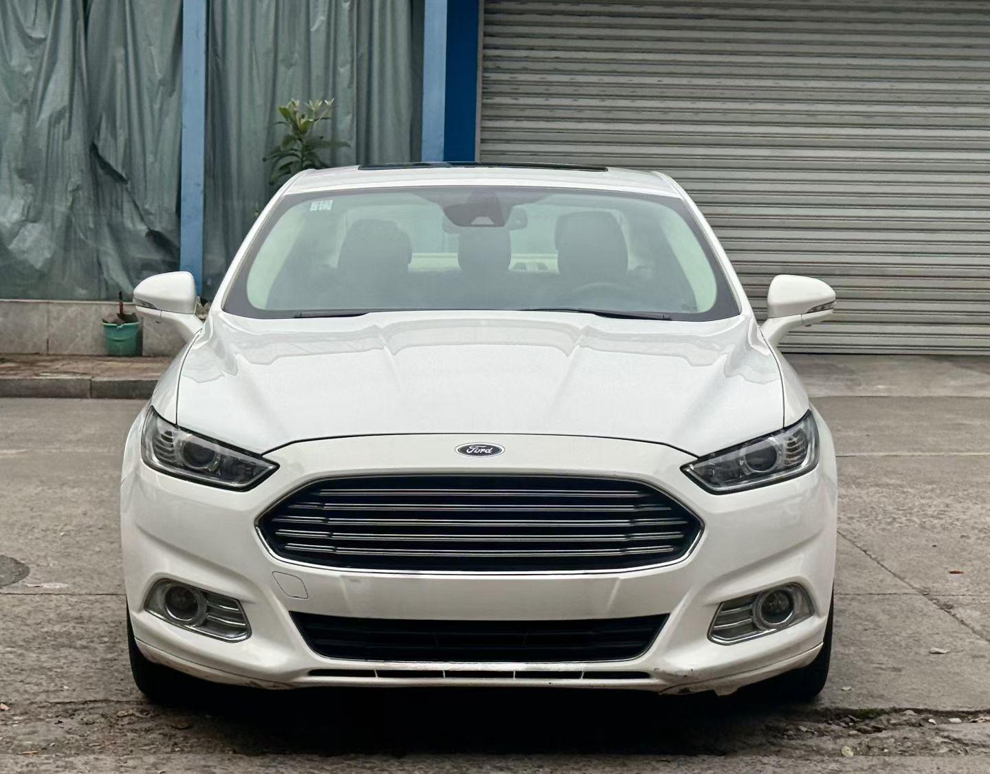 Ford Mondeo 2013 thumb 9