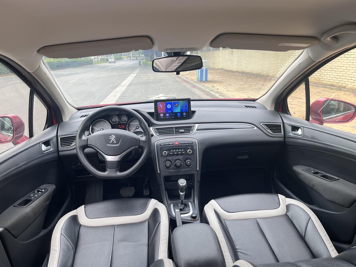 Peugeot 308 2016 thumb 4
