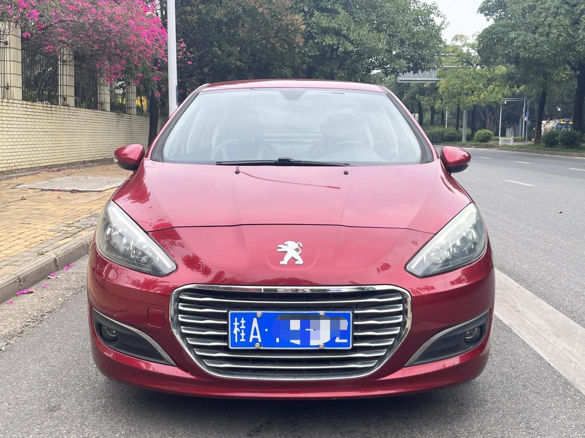 Peugeot 308 2016 thumb 9