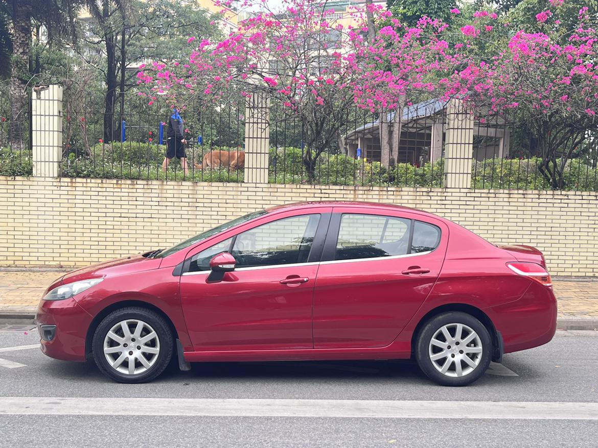 Peugeot 308 2016 thumb 11