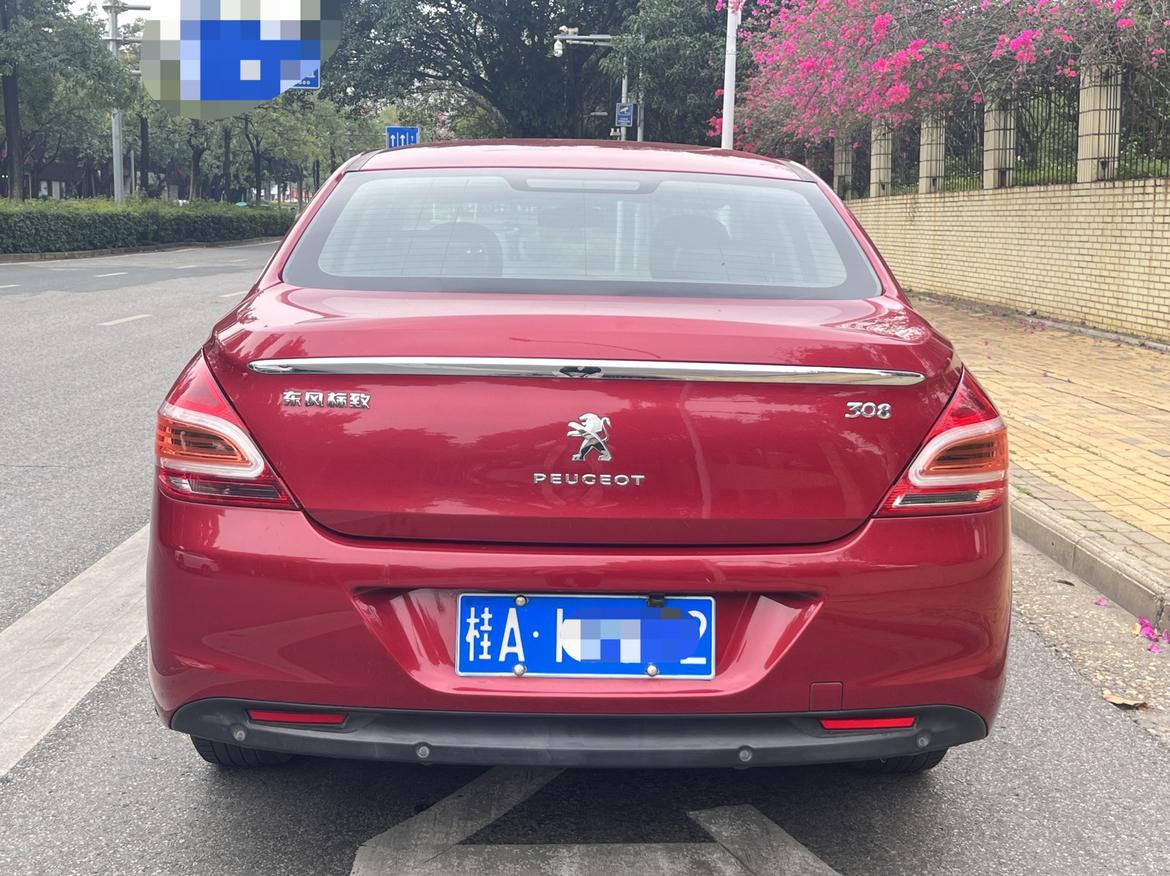 Peugeot 308 2016 thumb 12