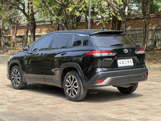 Toyota Frontlander 2022 thumb 3