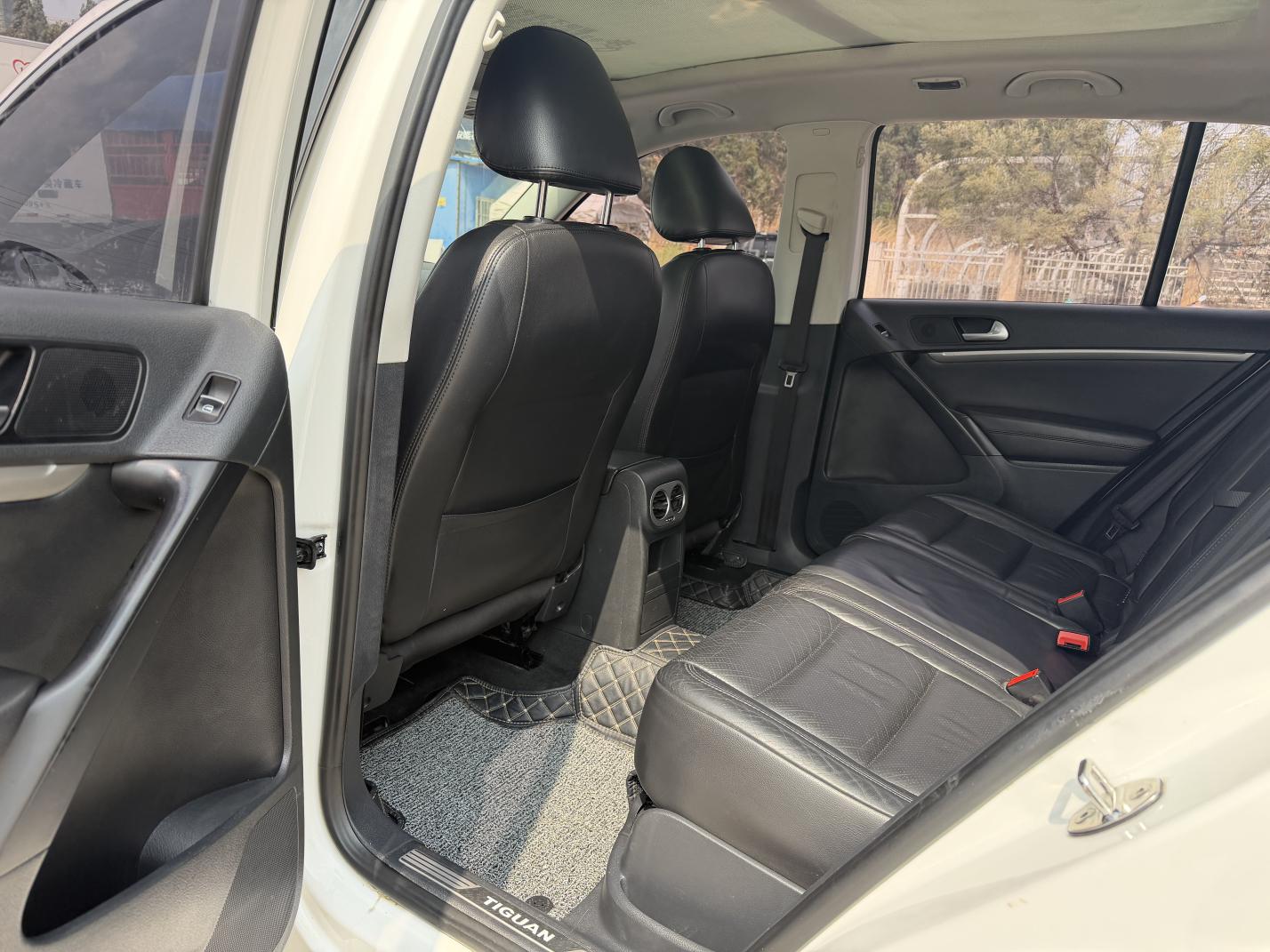 Volkswagen Tiguan 2015 thumb 10