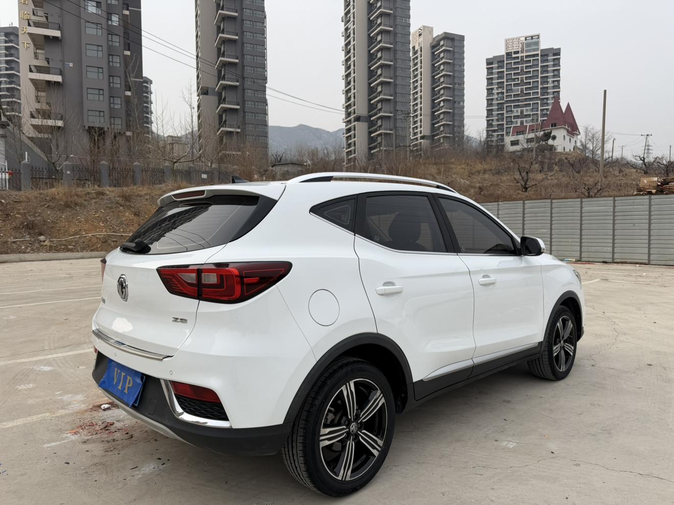 MG ZS 2018 thumb 4