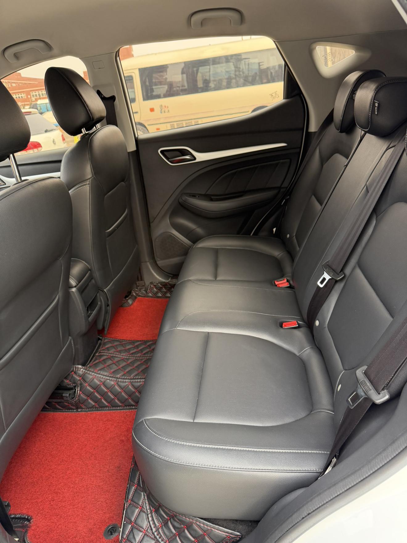 MG ZS 2018 thumb 7