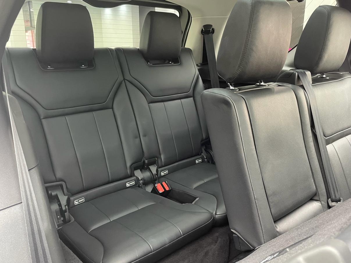 Land Rover Discovery 2018 thumb 8