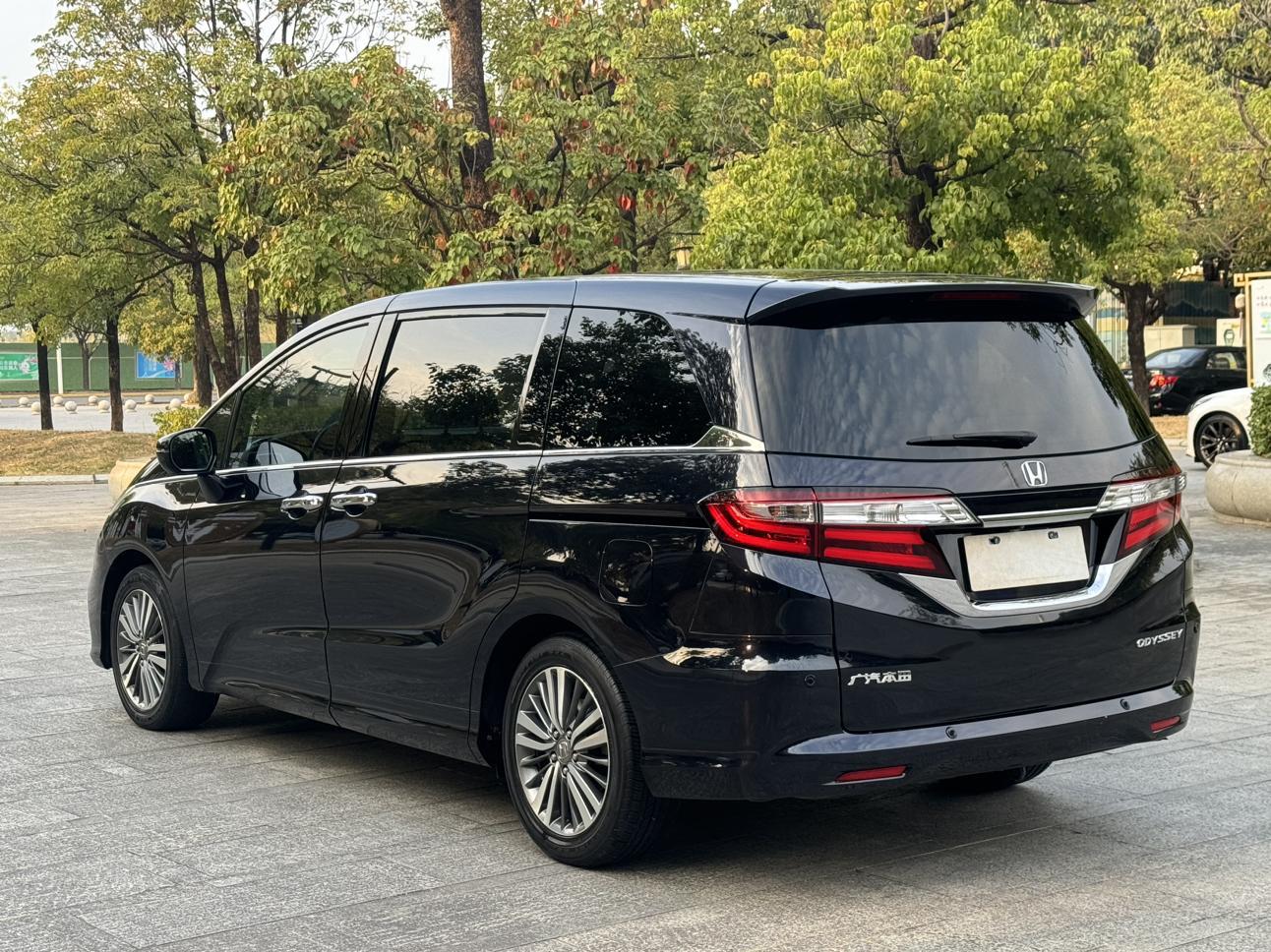Honda Odyssey 2019 thumb 2
