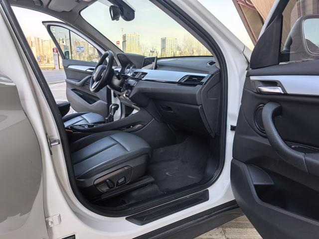 BMW X1 2019 thumb 8