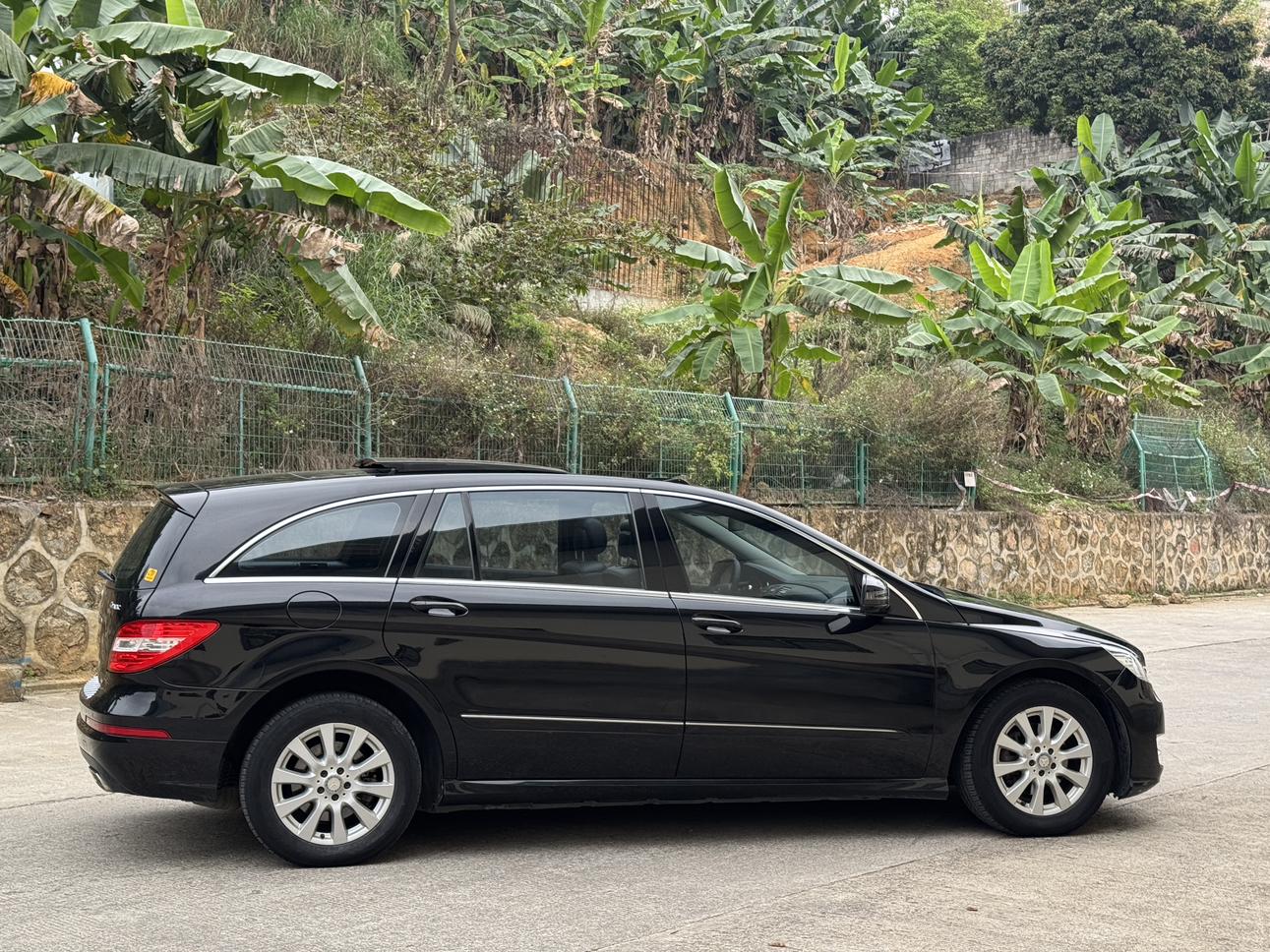 Mercedes-Benz R-Class 2015 thumb 6