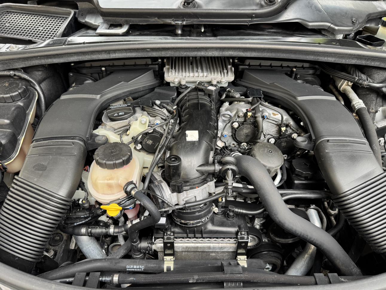 Mercedes-Benz R-Class 2015 thumb 7