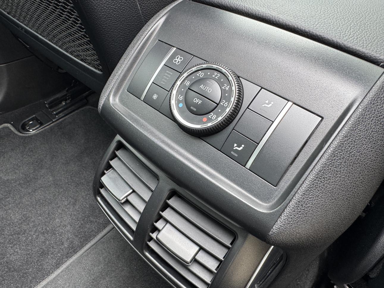 Mercedes-Benz R-Class 2015 thumb 11